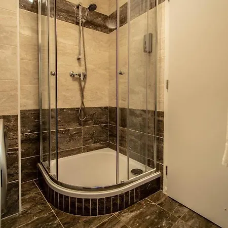 Ruzova By Ruterra Apartment Prague