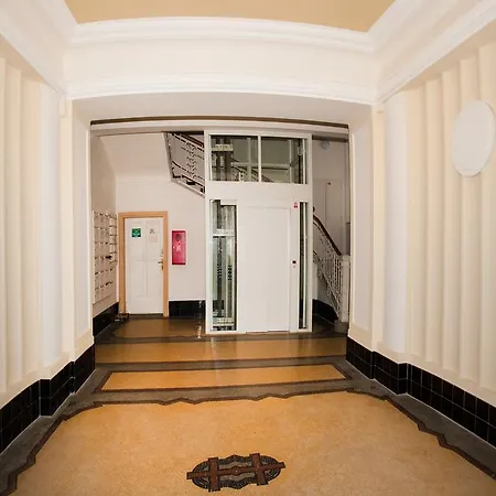 Ruzova By Ruterra Apartment *